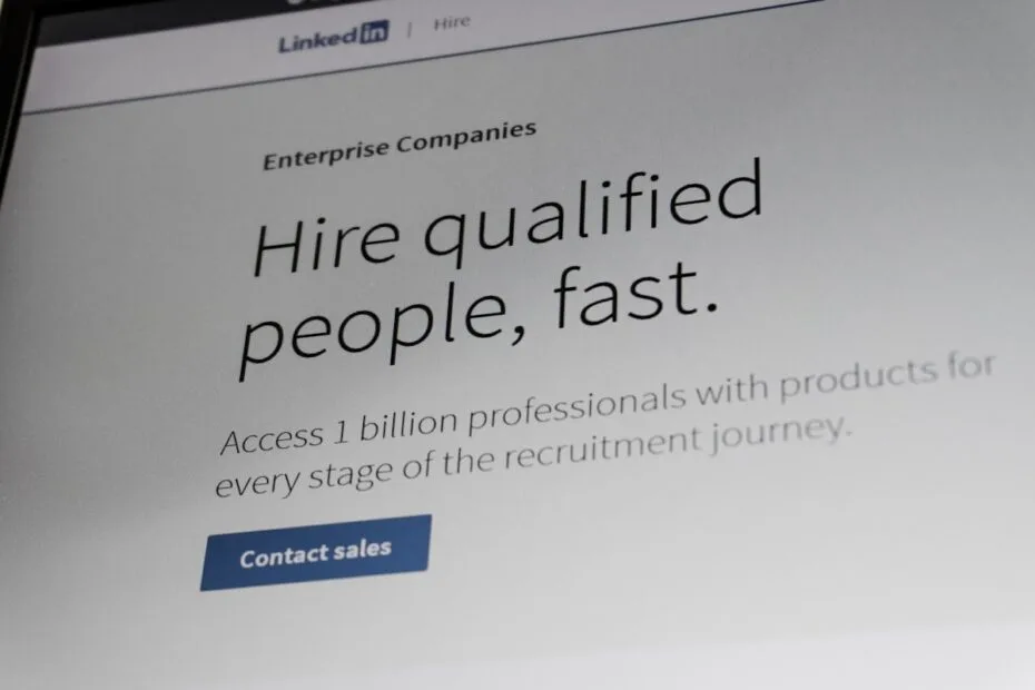 Recruitmentsite op een laptop met employer branding en vacatureoverzicht