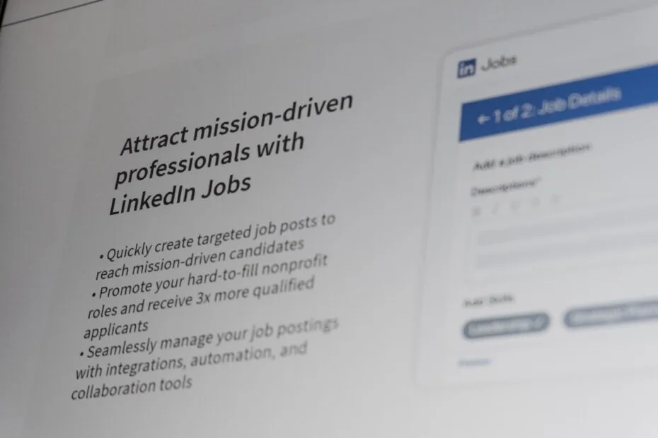 LinkedIn jobs interface toont kandidaatprofielen voor sourcing door een recruiter