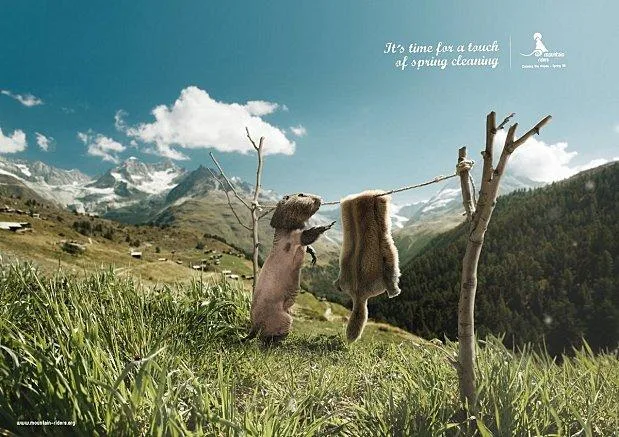 Mountain Riders creatieve vacature advertentie cleaning the slopes